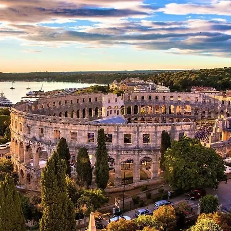 S&m Heart Of Apartment Pula